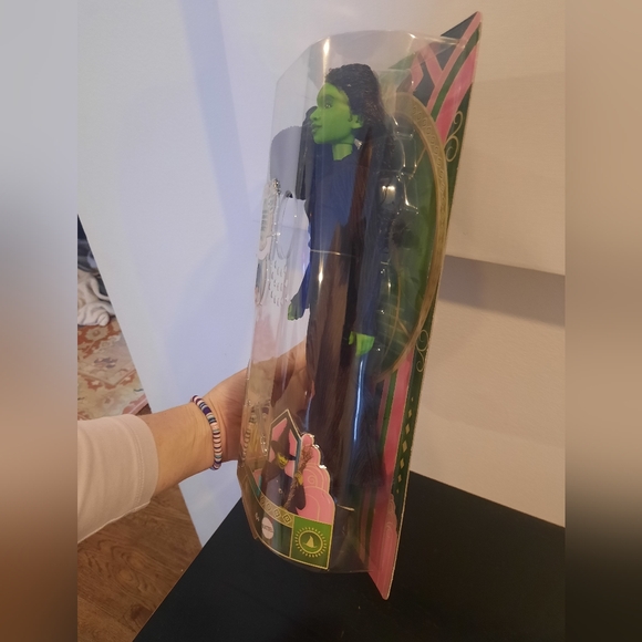 Mattel Wicked Elphaba Doll - Picture 8 of 10